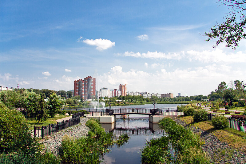 Мытищинский городской. Река Яуза Мытищи. Мытищи набережная реки Яуза. Мытищи парк у реки Яуза. Набережная Яузы Мытищи.